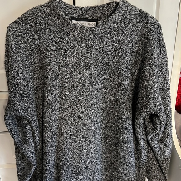 Wolly Threads Sweatshirt- Like New - Picture 2 of 5